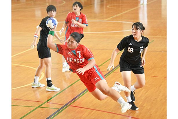 興南（男子）浦添（女子）連覇　ハンド・沖縄県高校選手権最終日