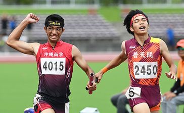 沖尚、陸上1600メートルR頂点　県高校新人体育大会