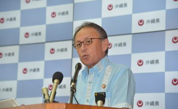 デニー知事、沖縄県警の情報提供を評価　米兵女性暴行　米政府に通報の徹底を要求へ