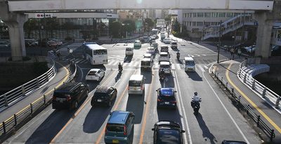 沖縄独自のルール、40年かけて全廃に　オートバイの通行帯規制を全面解除　県警