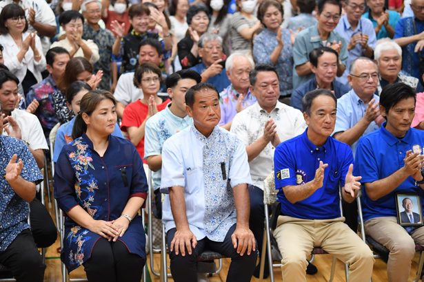 【記者解説】佐喜真氏の勝因は　普天間飛行場の跡地利用訴え支持拡大　「市政継承」も鍵　宜野湾市長選　沖縄