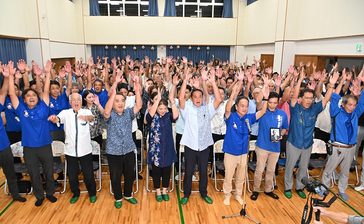 宜野湾市長に佐喜真淳氏　6年ぶり返り咲き　桃原氏に7978票差　投票率は53.27％　沖縄