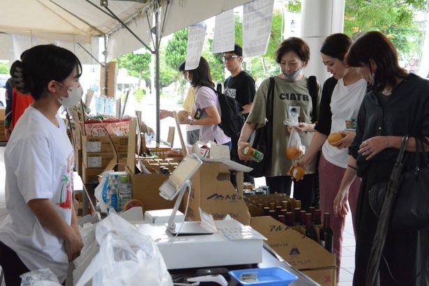 “産地直送”のシャインマスカット、ワインに日本酒…旬がずらり「長野県フェア」きょう26日まで　那覇