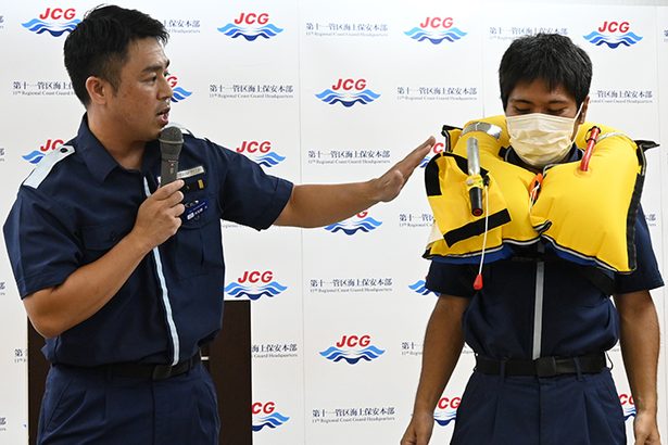 海の人身事故　最多ペース　沖縄県内　25日時点で86人、13人増　救命胴衣着用呼びかけ