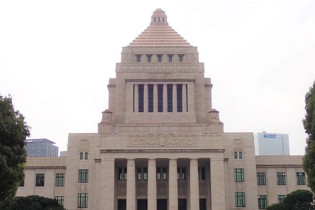 きょうから三日攻防　超短期戦、支持固めへ奔走　無党派浸透も注力＜衆院選2024沖縄＞