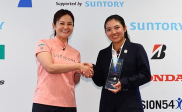 吉﨑が頂点　女子ゴルフ、宮里藍さん主催ジュニア大会