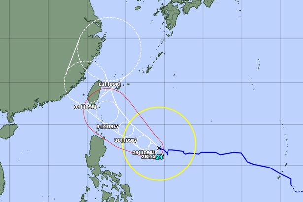 台風21号、31日に沖縄の南に　非常に強い台風に発達か（10月28日午前9時現在）