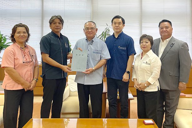 新石垣空港の特定利用同意を　市議会、県などに意見書