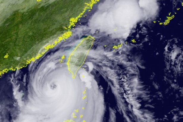 大型で猛烈な台風18号、あす3日にも宮古・八重山地方に接近　暴風の恐れも（1日午後6時現在）