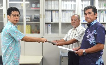 那覇一文字「釣り解禁を」　日釣振沖縄支部ら　那覇港管理組合に陳情書　沖縄