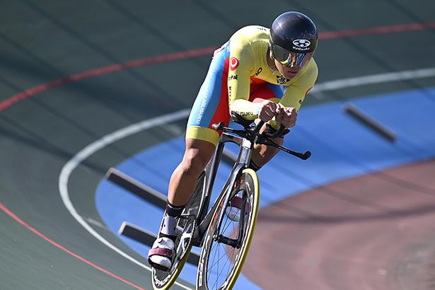 自転車・久貝（北中城）３キロ追い抜き大会新　県高校新人大会