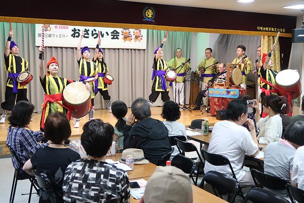 東京で三線、芸能教え25年　照屋寛正さん（うるま市出身）　節目に門下生と公演「幸せで胸いっぱい」　神奈川