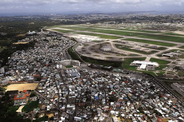 嘉手納基地に米国ショー空軍基地所属のF16外来機が12機飛来　沖縄　