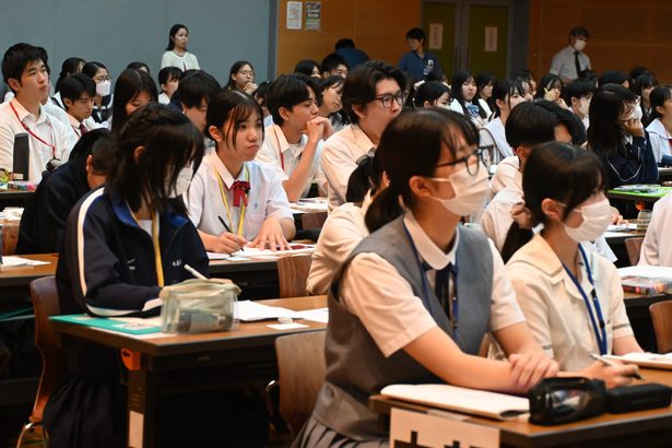 県外大学進学を応援　沖縄県教委エンカレッジ事業　参加拡大、高1、2　各240人