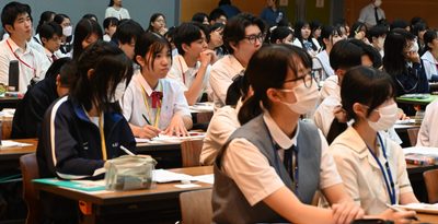 県外大学進学を応援　沖縄県教委エンカレッジ事業　参加拡大、高1、2　各240人