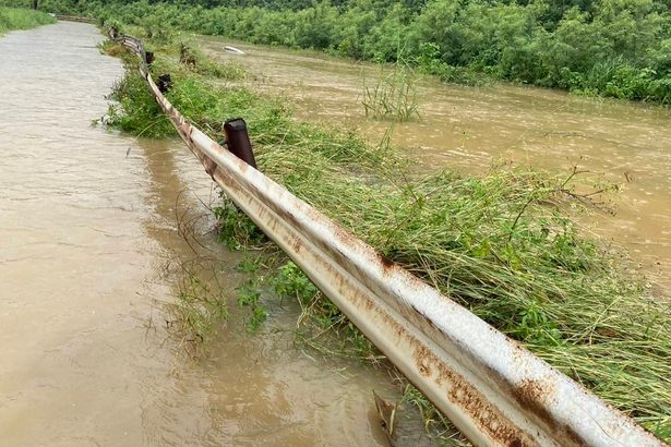 与那国で10月の観測史上最大の雨　249ミリ、道路冠水が多発　沖縄