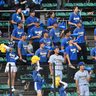 九州出場決め歓喜　エナジック、沖尚保護者ら　県秋季高校野球