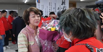 【3区】「子の夢かなう沖縄に」島尻安伊子さん、激戦制し笑顔＜衆院選2024沖縄＞