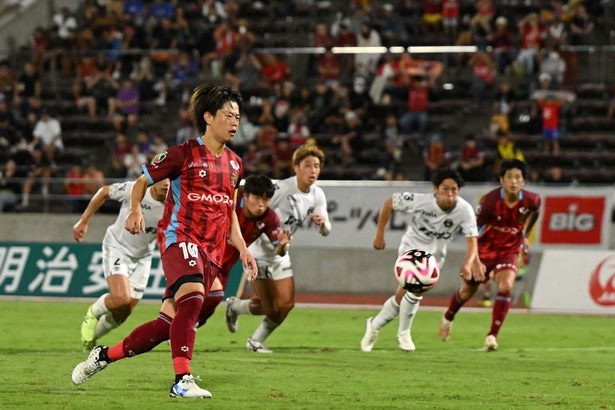 FC琉球、富所の2得点で逆転勝ち　ホームで相模原下す　サッカーJ3（12日の試合）