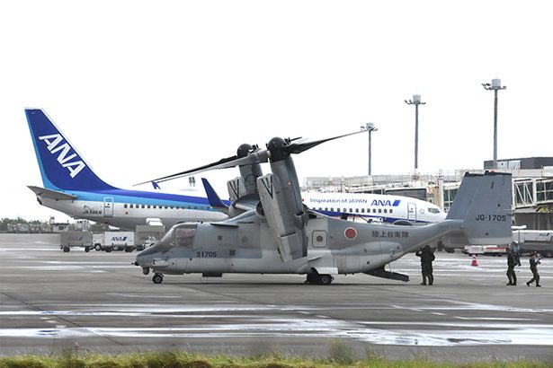 陸自オスプレイが新石垣空港に飛来　キーン・ソード、市民ら「中止せよ」