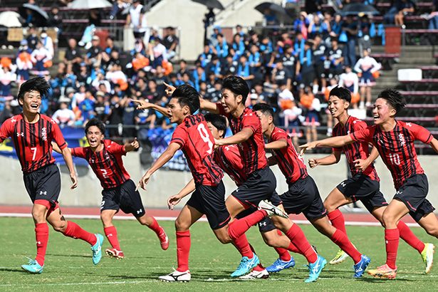 宜野湾、那覇西が決勝　サッカー全国高校選手権沖縄県大会