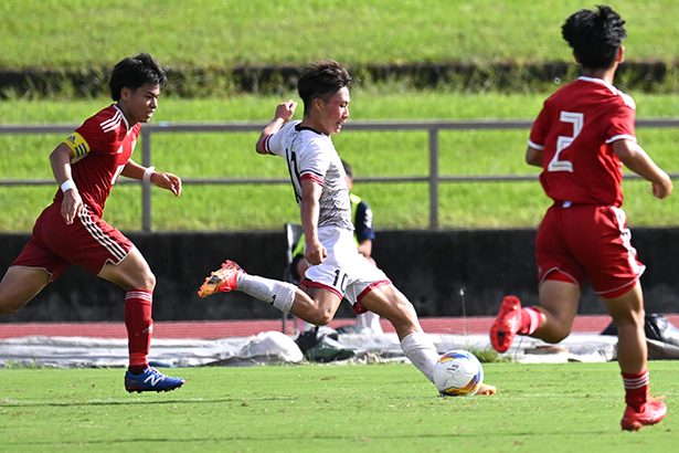 比嘉、無失点の壁破る　宜野湾、執念で1点返す　全国高校サッカー県大会