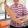生物模型 力作ずらり　元高校教諭の古波蔵さんが４０年、教材手作り　郷土博物館で展示