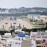 「４日朝まで普天間飛行場は閉鎖」　事故を受け飛行停止求める沖縄県に防衛局長が説明　実は米国の祝日で元々閉鎖