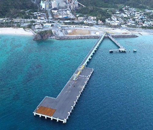 辺野古土砂搬入使用の旧桟橋撤去へ申請 琉球セメント 沖縄県に更新許可 