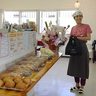 粟国島初のカフェ「アグニファン」が１周年　店主の宮本さん、パンなど「今後も新商品開発」