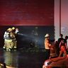米軍キャンプ・キンザー、火災の倉庫には災害救援車両　「有害物質の漏出なし」と報告　