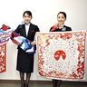 東京五輪・パラ期間中は特別スカーフ着用　JTA・RACの客室乗務員ら