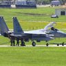 米軍のF15C戦闘機が嘉手納基地に緊急着陸　エンジンに不具合か
