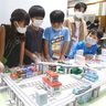 沖縄に鉄道ができたら？「快速がほしい」「観光客が楽しめる街に」　児童らのアイデア、模型で表現　うるま市でワークショップ