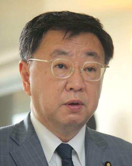 「寄り添う」削除は松野氏の判断　基地負担軽減担当相として　首相の施政方針演説