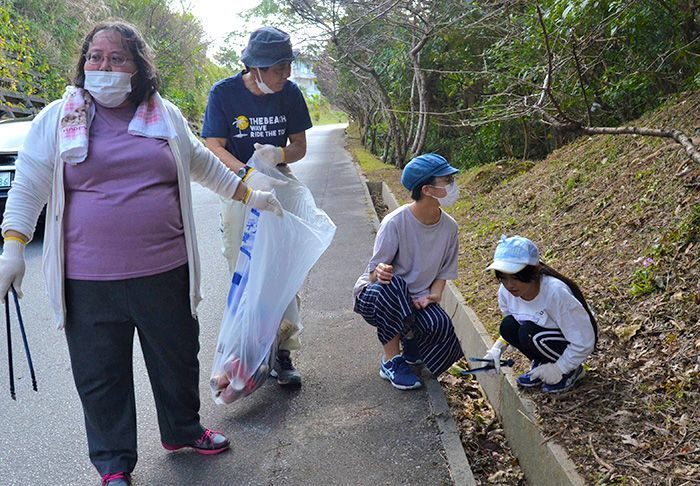 「ゴミ、思ったより多かった」桜の里、八重岳をきれいに　県がクリーンアップ大作戦　　沖縄・本部