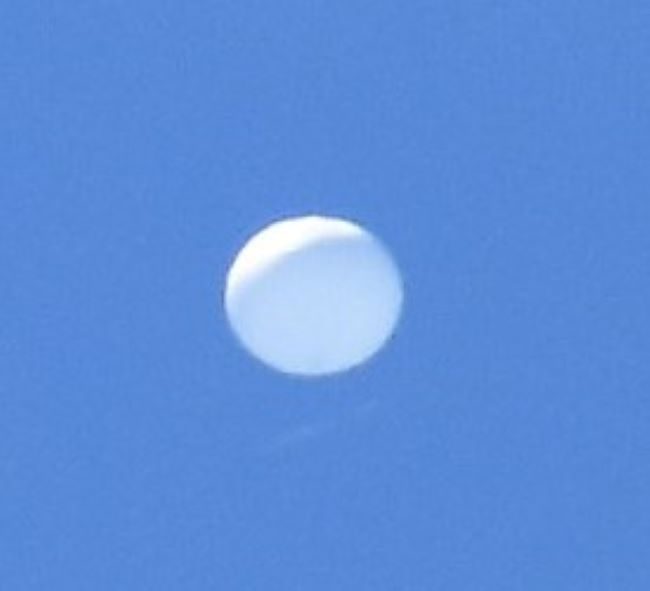 正体不明の気球、沖縄・座間味で目撃　昨年4月、中国の偵察気球と似た形状