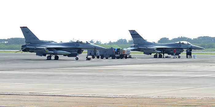 下地島空港、米軍機の飛来相次ぎ｢民間機に影響も｣　沖縄県が防衛局に懸念伝える　緊急着陸のF16の修理続く