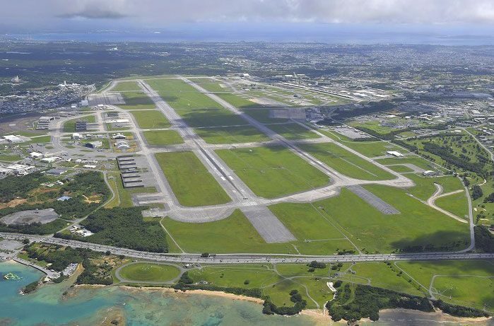 F15C戦闘機1機が緊急着陸　ワイヤに引っかけて着陸　沖縄・嘉手納基地