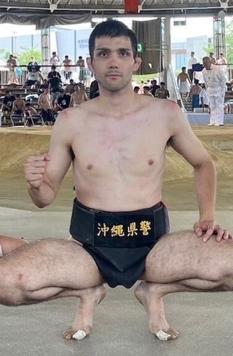 和宇慶一騎（県警）が西日本制す　実業団相撲・軽量級　初戦で強豪破り、決勝は取り直しの一番を勝ち切る