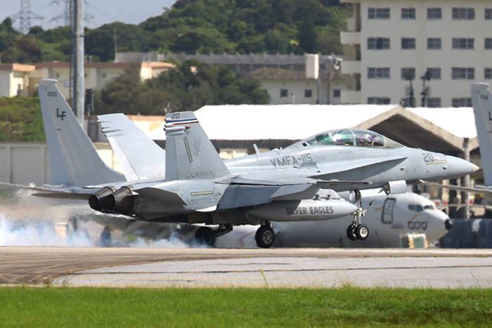 岩国からFA18が4機、嘉手納基地に飛来　F15EとF35Aは大規模演習参加へ配備