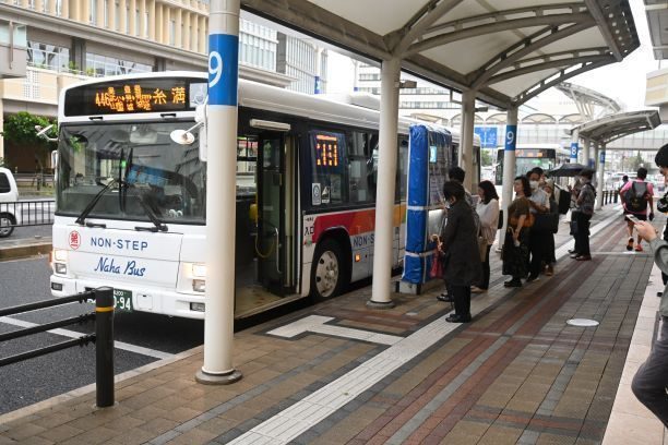 沖縄本島のバス、6日は一部除き始発から運行　名護発着の路線と高速バスは終日運休