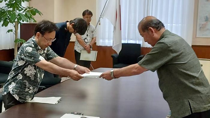 普天間飛行場への外来機禁止を　宜野湾市長｢配慮が著しく欠け、異常状況｣、防衛局に要請　沖縄