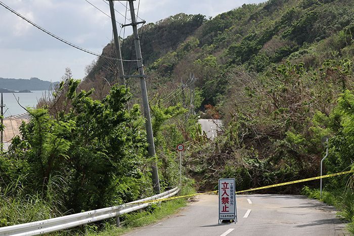 台風6号の影響いまも…通行止め1カ月　沖縄・宮城島　迂回で渋滞、観光にも影響