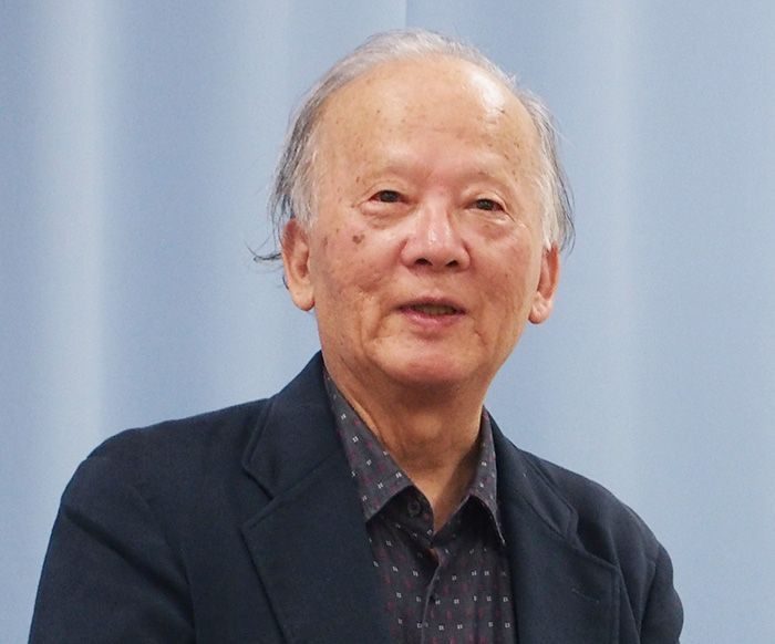 新城貞夫さん死去　歌人　84歳