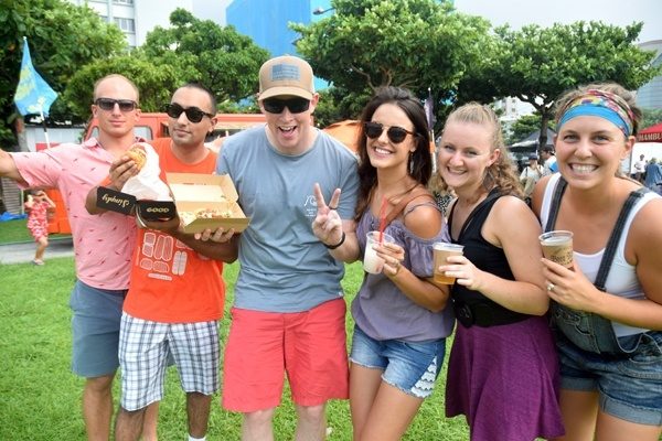 沖縄で大人気！食の野外フェス　OKINAWA　FOOD　FLEA　